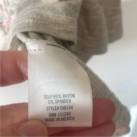 Francesca's Size Small Grey Floral Embroidered Peplum Babydoll Bohemian Style To - Picture 6 of 7